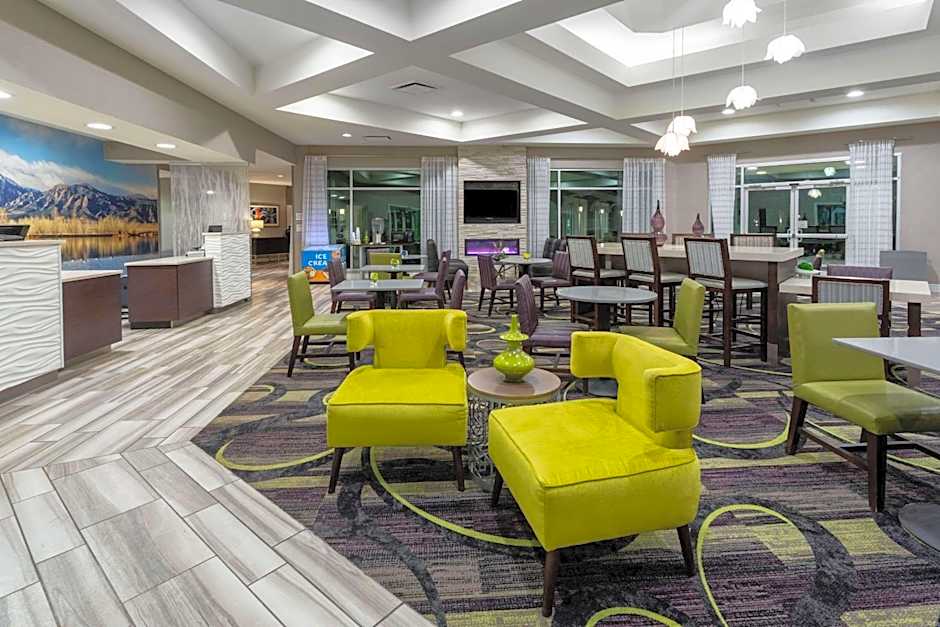 La Quinta Inn & Suites by Wyndham Denver Boulder - Louisville
