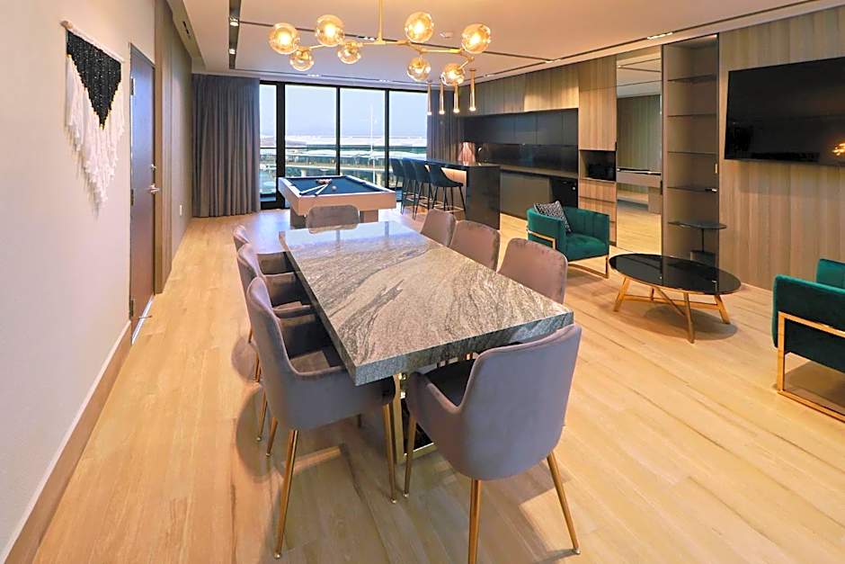 Holiday Inn & Suites - Mexico Felipe Angeles Airport By IHG