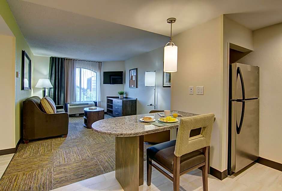 Candlewood Suites : Richmond - West Broad By IHG