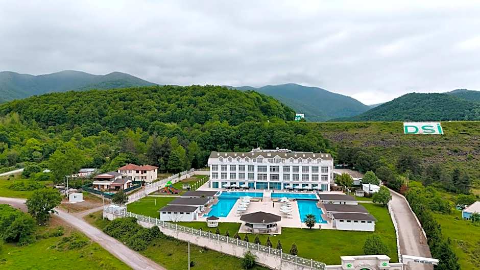 The Green Oasis Otel Spa