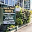 Aaryn Court Motel