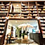 The Alcove Library Hotel