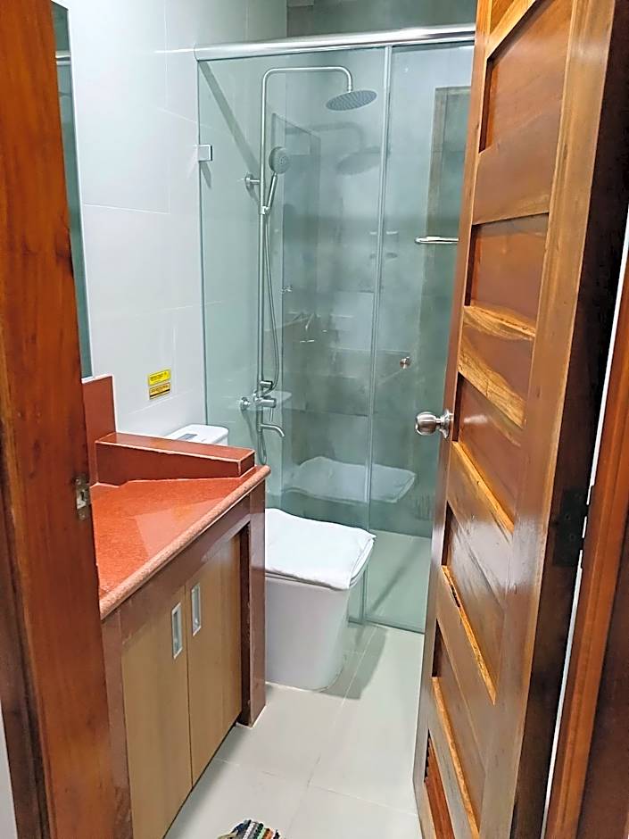 Norlu Cedec Midpoint Hotel