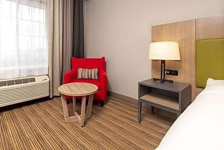 King Guest Room - Non-Smoking