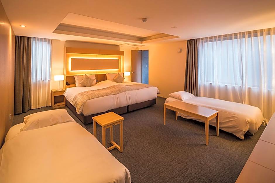 Kyoto Shijo Takakura Hotel Grandereverie