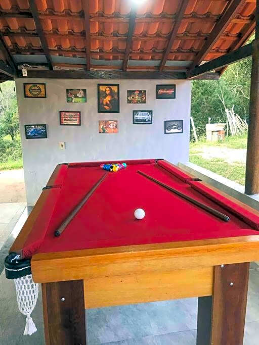 Recanto da Alegria - Casa em Cunha com Jacuzzi,Piscina,Rede,Churrasqueira,Lareira,Deck, Banco de coração