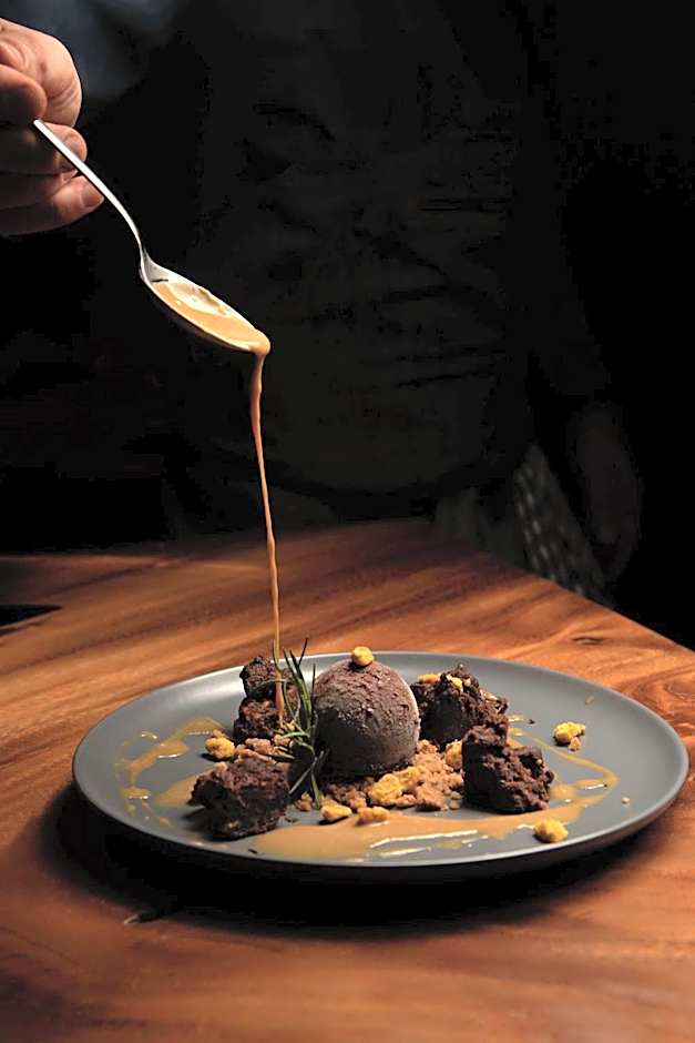 SORO Montevideo, Curio Collection by Hilton