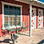 Room 3 - Downtown Joshua Tree Motel - Pet Friendly - Walk to Shops & Visitor Center, Minutes to Park Entrance
