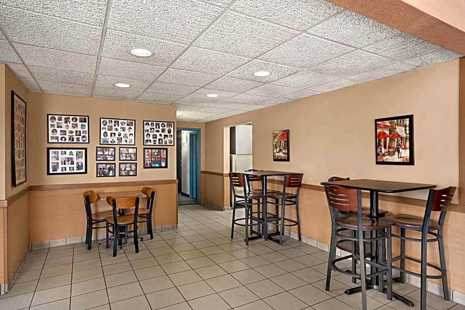 Days Inn by Wyndham Canastota/Syracuse