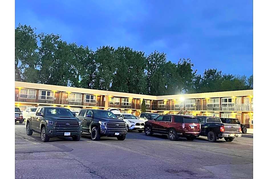 Devils Lake Inn By OYO Near Devils Lake Regional Airport