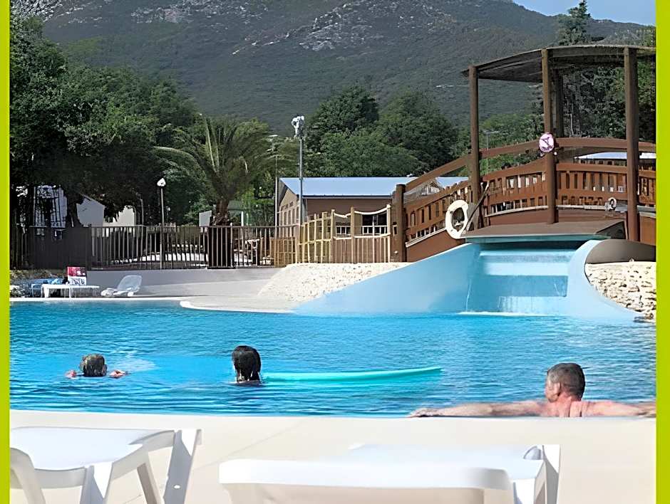 Camping Le Bois Fleuri