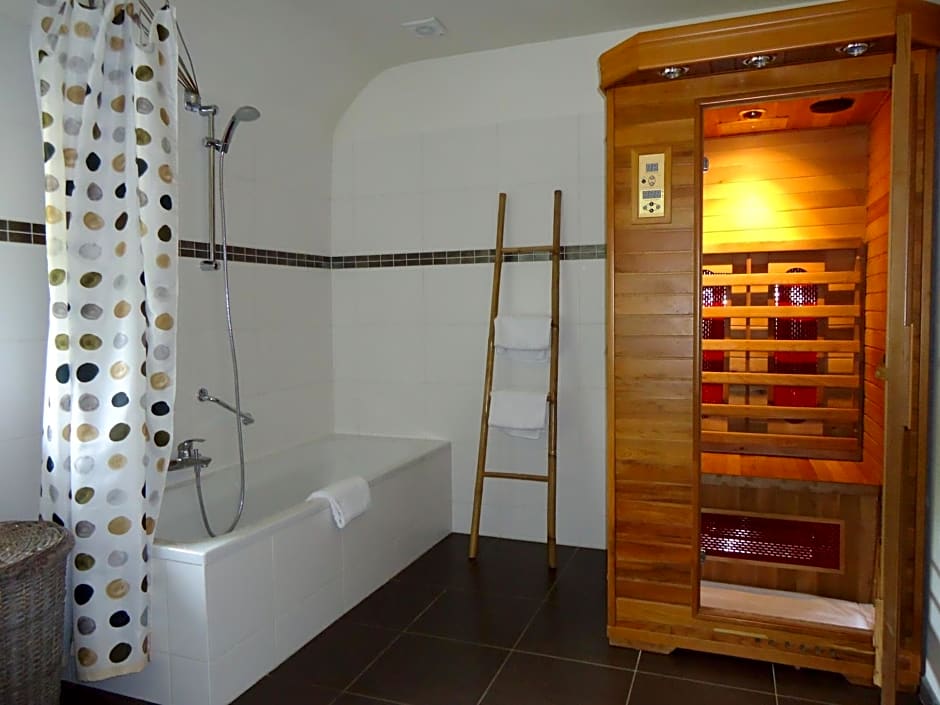B&B Ferme de Leuze Rustieke Gîtes nabij Durbuy, eigen laadpalen