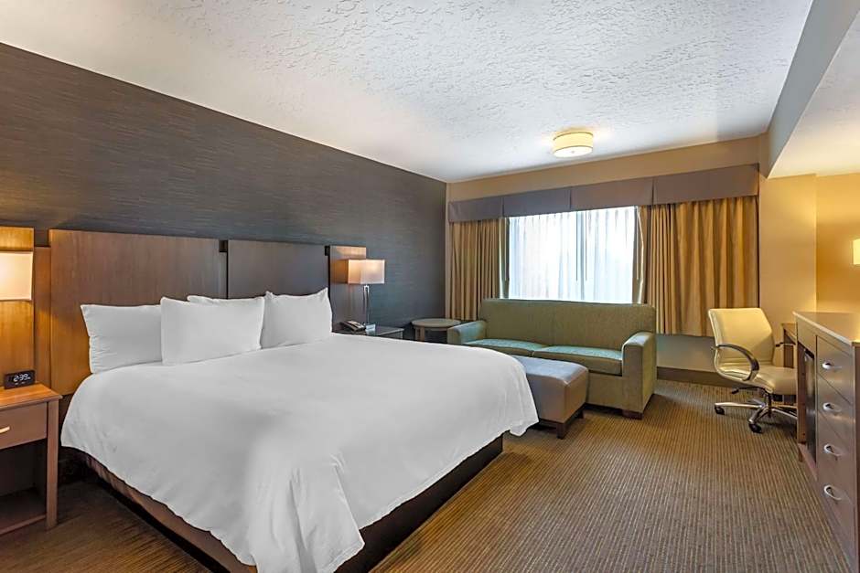 Best Western Plus Cottontree Inn