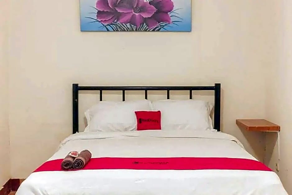 RedDoorz Syariah at Prapen Jaya Surabaya