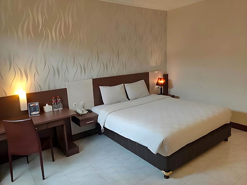 Hotel 88 Diponegoro-Jember by WH