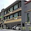 Le Embassy Hotel Georgetown