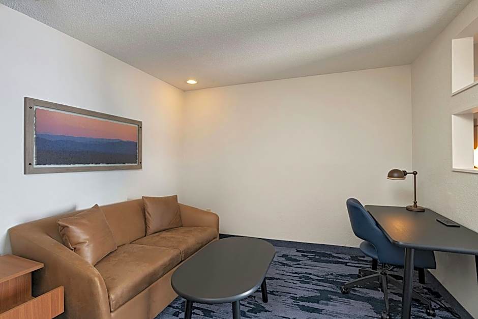Fairfield Inn & Suites by Marriott Kansas City Airport