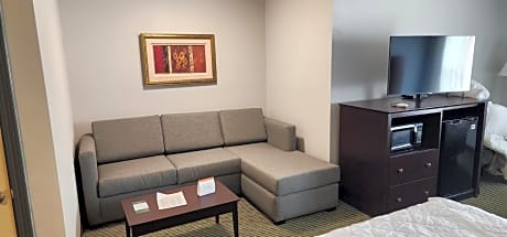 Suite with Two King Beds - Accessible/Non-Smoking