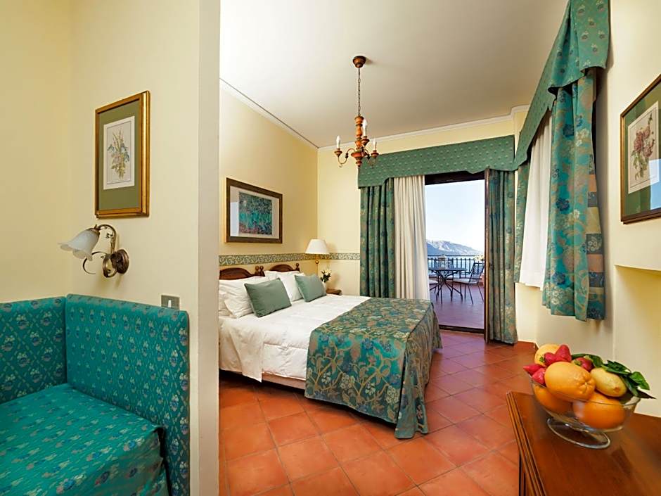Hotel Sirius