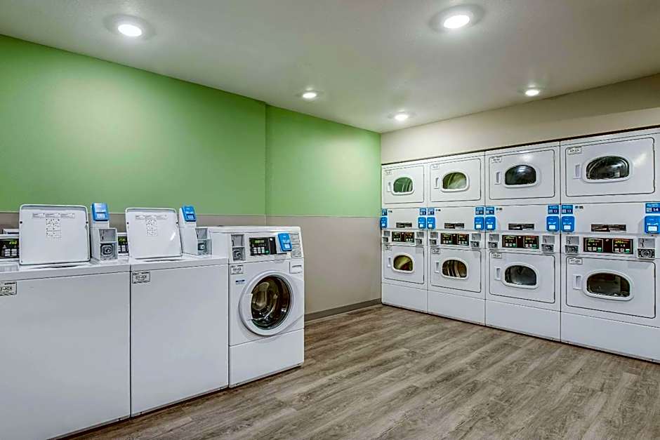 WoodSpring Suites Chicago Midway