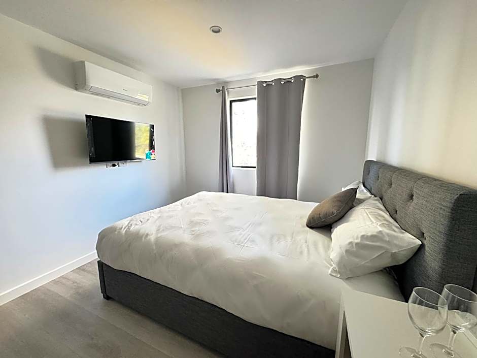 Foto 1 di 3 di Deluxe 1 Queen Bed