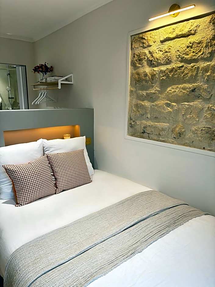 Hotel Paris Amore