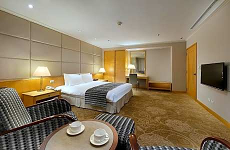 Deluxe Suite