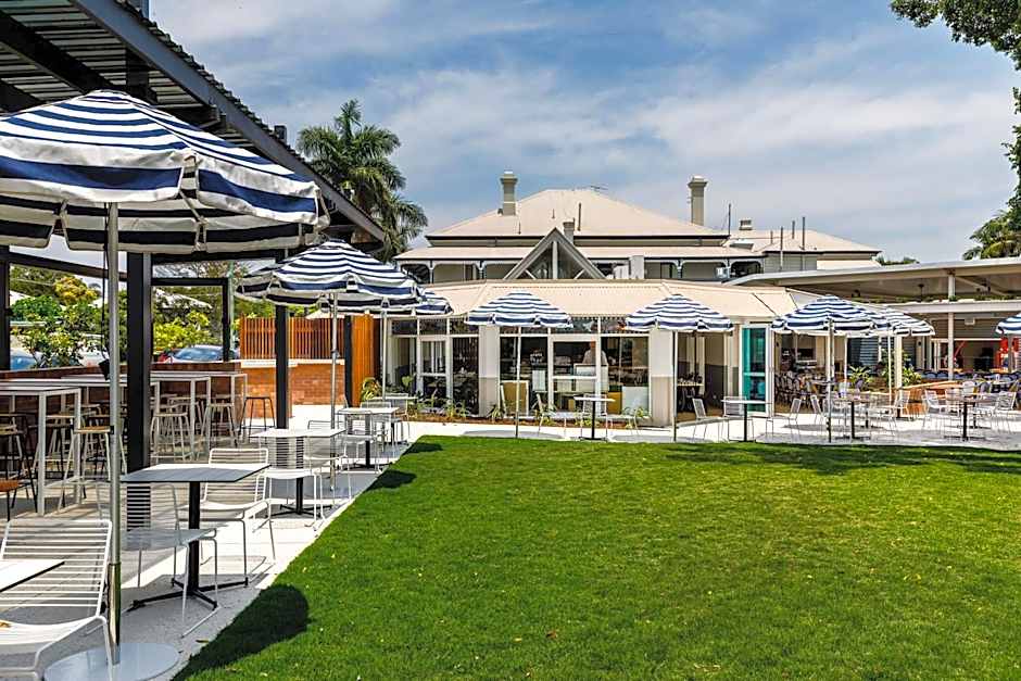 The Waterloo Bay Hotel