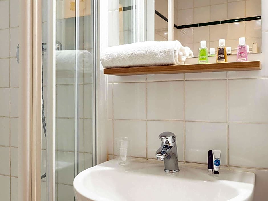 Adagio Access Defense Charras Aparthotel