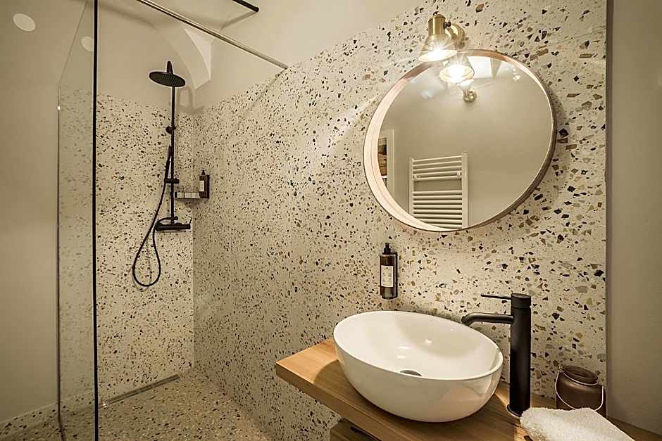 Hotel Pok Garni