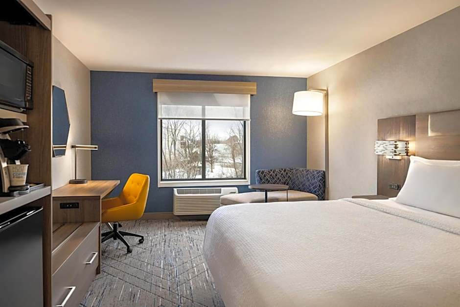 Holiday Inn Express Syracuse Airport By IHG