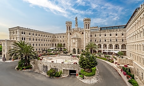 Notre Dame Center Guest House