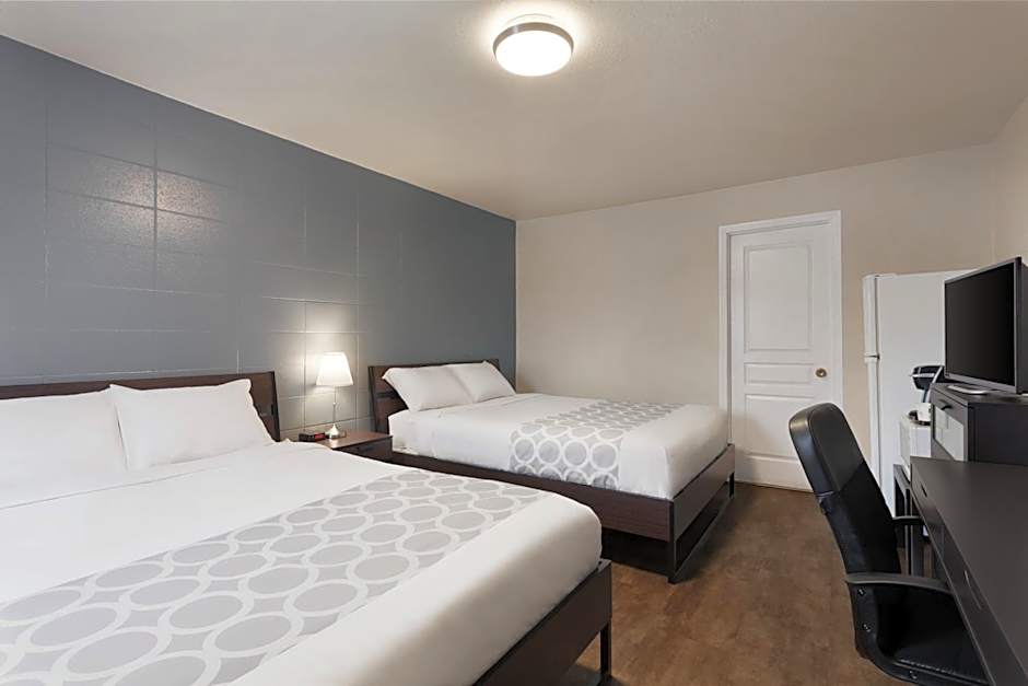 Howard Johnson by Wyndham Grande Prairie