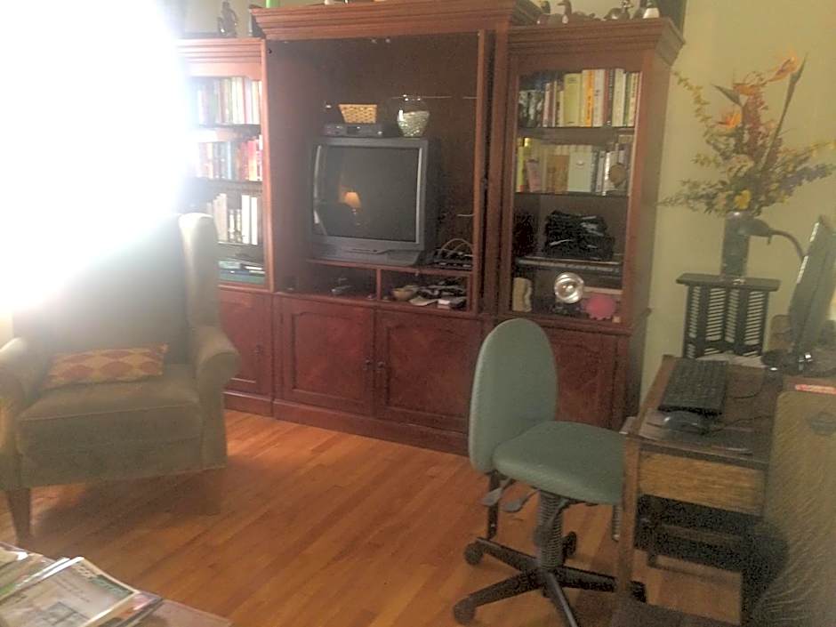 Maison Des Jardins B & B