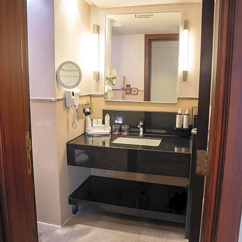 Saja By Warwick Madinah Hotel