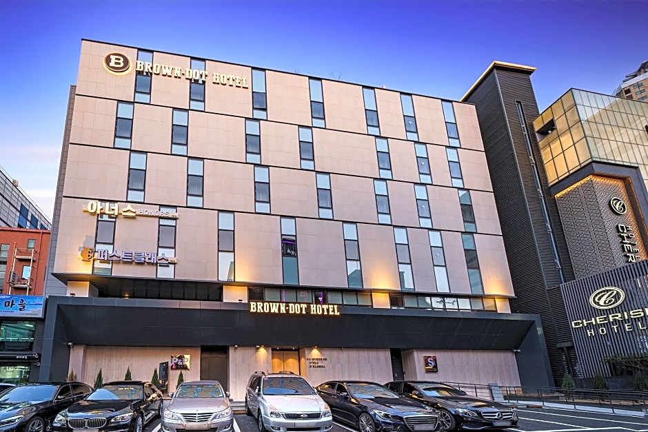 Daegu Suseong Brown Dot