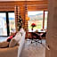 Kinnaird Lodges - Bealach lodge with hot tub