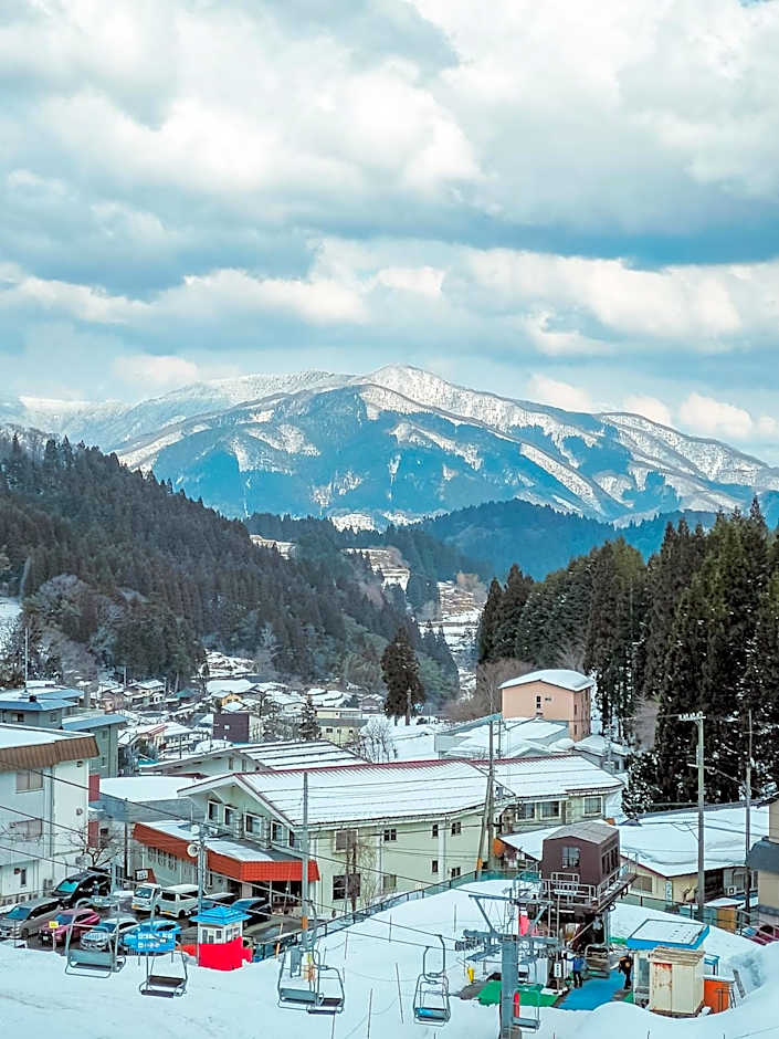 Oyado Hisaya