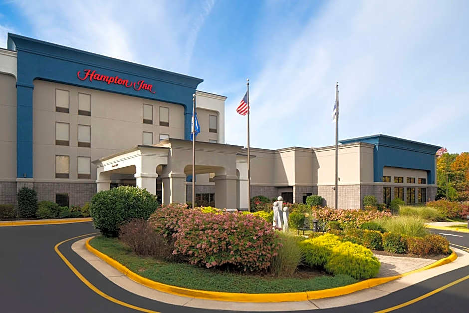 Photo 1 of 44 of Hampton Inn By Hilton Stafford/Quantico-Aquia
