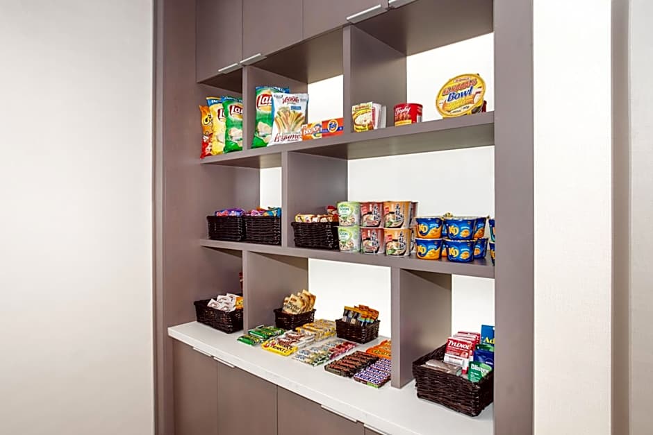 Holiday Inn Express & Suites Downtown Ottawa East by IHG