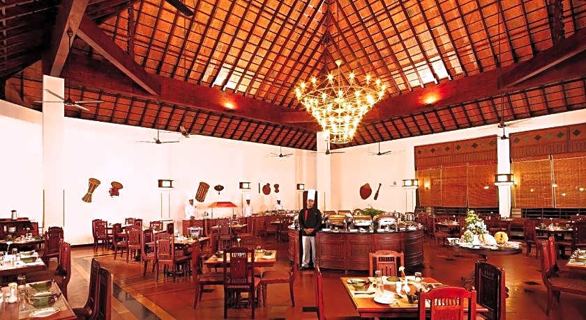 Abad Whispering Palms