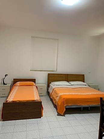 Triple Room - outbuilding