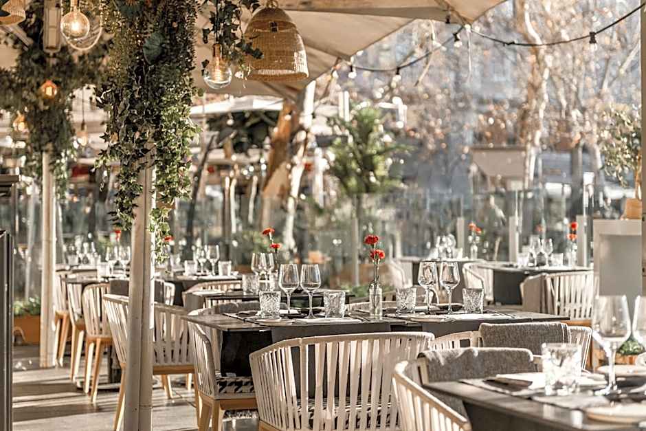 Hospes Puerta de Alcalá, a Member of Design Hotels