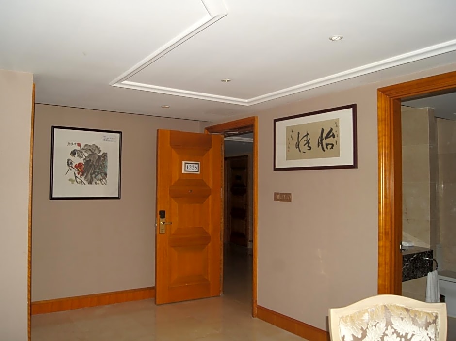 Babylon Hotel