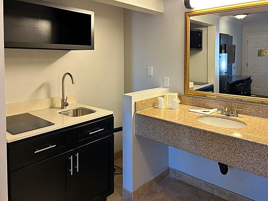 Studio 6 Mojave, CA - Airport