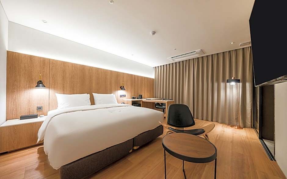 Photo 1 of 50 of Changwon Hotel True