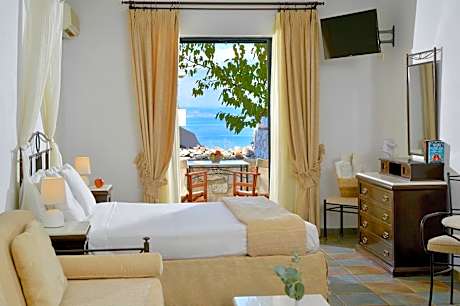 Superior Junior Room