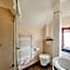SCHLOSS RANZOW - kleines Romantik Hotel - Wellness - Golfplatz - Hochzeiten & Feiern