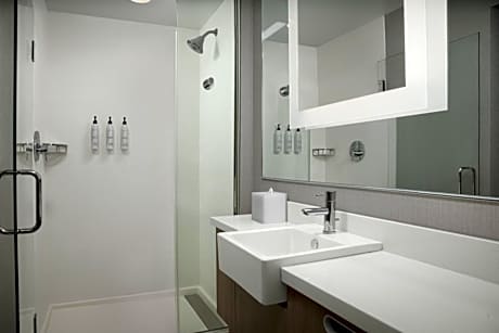 Queen Suite with Two Queen Beds
