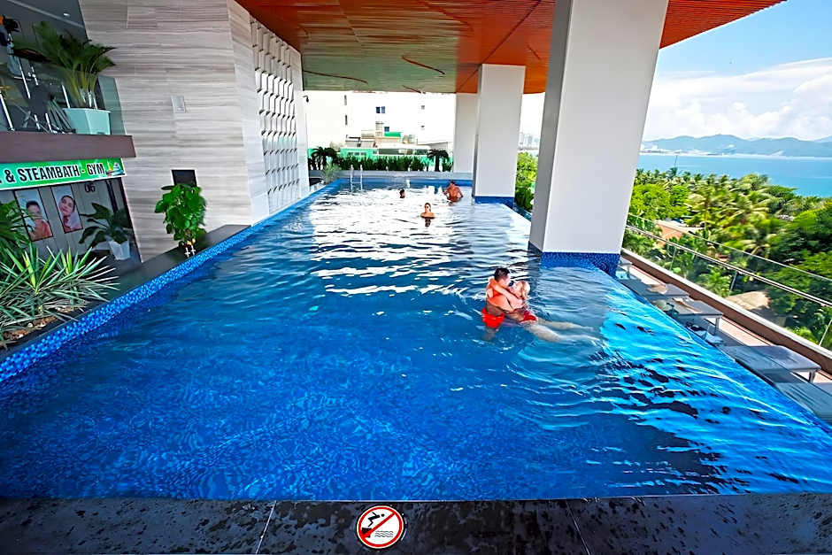 Queen Ann Nha Trang Hotel